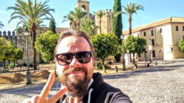 Peace sign cordoba