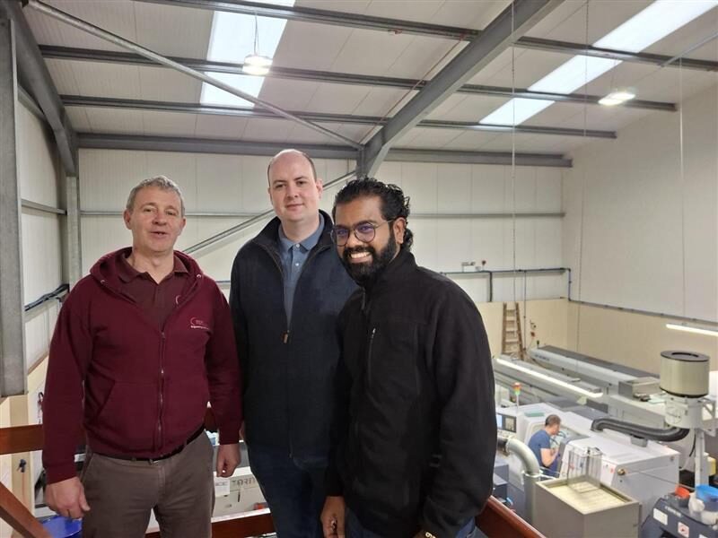 4db37ba5 e599 40f1 bd90 0fc2bcfdf204 002