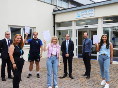 Economy Minister Visits NWRC on Results Day